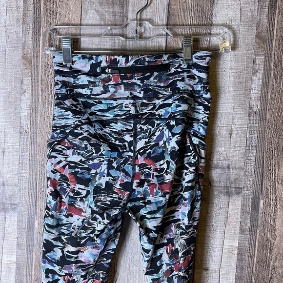 Lululemon Break Free Tight 6 - Picture 11 of 11